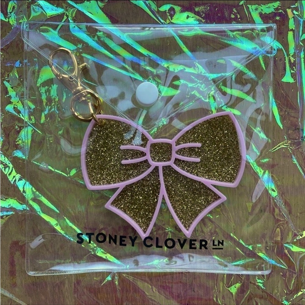 🆕 Stoney Clover Lane Acrylic Gold Glitter & Light Pink Bow Bag Charm Keychain